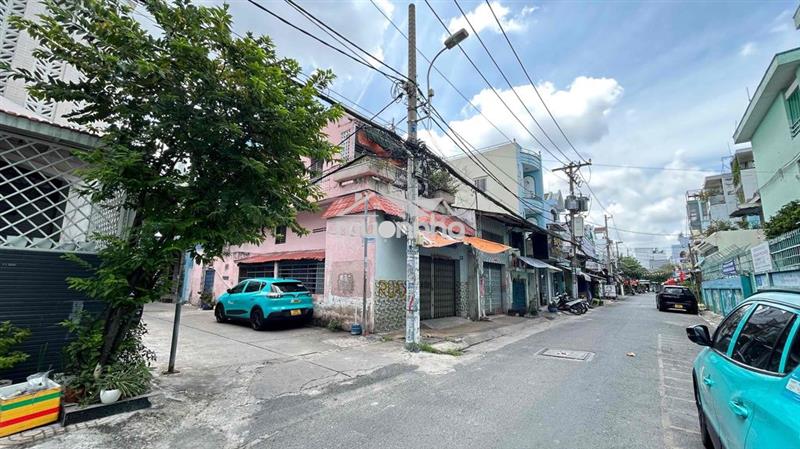 Căn góc 2mt phùng tá chu dt 72m2 nhà 2 tấm ngay trường học giá 7.7ty