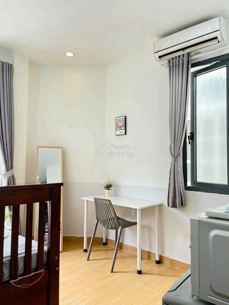 Phòng ban công thoáng-hoàng hoa thám giáp phú nhuận, quận 1, quận 3 - Ảnh 4