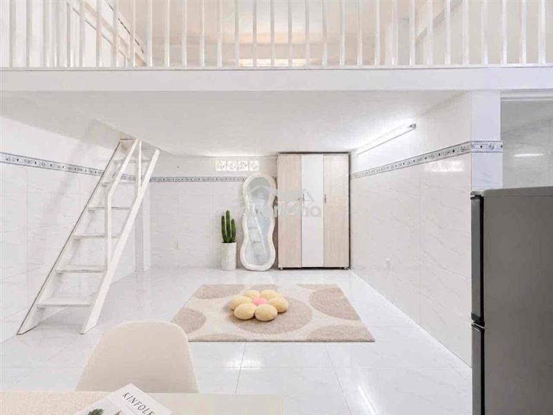 Cho thuê phòng gác cửa sổ trời full nt ngay etown cộng hoà, tân bình