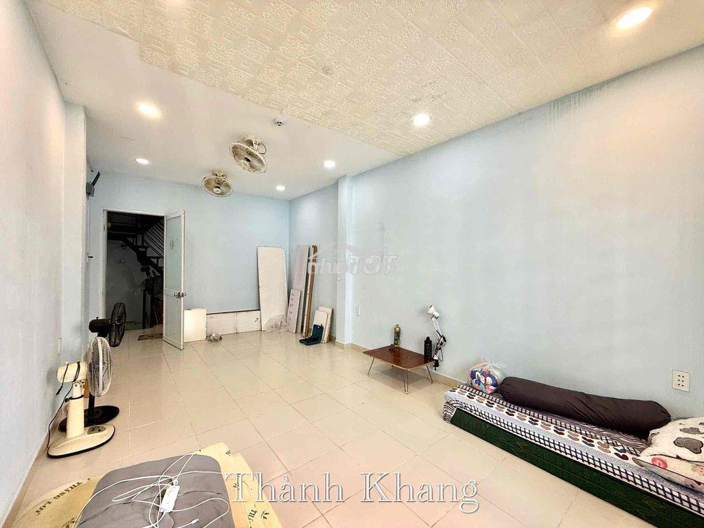 Cho thuê căn hộ nguyên tầng 40m2 cửa sổ ngay đại học kinh tế ueh q10 - Ảnh 3