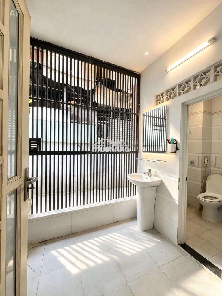 Hẻm xe hơi giáp gò vấp chiếc 2,x tỷ  - Ảnh 2