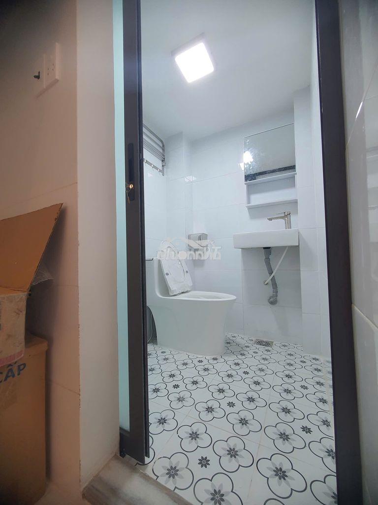 Bán nhà mới đẹp, full nội thất -gần lê đại hành -dtsd50m2 1lầu 2pn 2wc