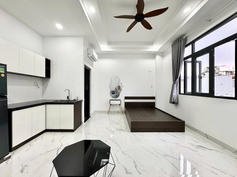 Căn hộ dịch vụ tân phú, full nội thất, cửa sổ trời, ở được 3-4 người, rộng rải, thông thoáng, phù hợp ở nhóm bạn, gia đình, tiện đường sang tân bình, q10, gần các trường đại học văn hiến, công thương - Ảnh 3