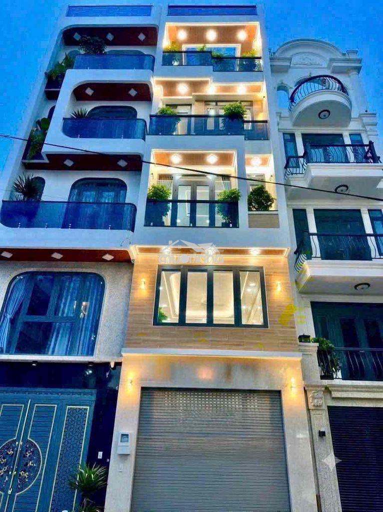 Nhà full nội thất giáp tên lửa 4x17,3 lầu , thang máy