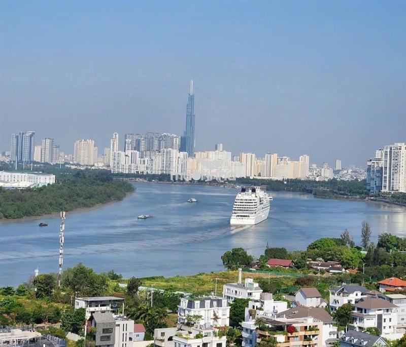 Căn góc a08 tầng cao view landmark 81 và sông sg. để lại full nội thất
