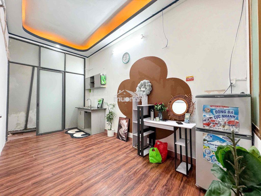 2pn phòng khách rộng , tầng trệt , nội thất đầy đủ - Ảnh 2