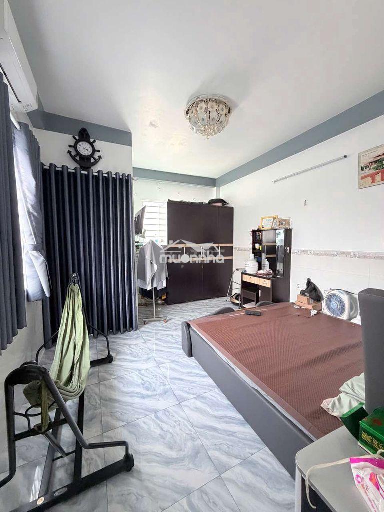 Nhà 4 tầng sau căn mặt tiền bùi minh trực p6-q8 - Ảnh 4
