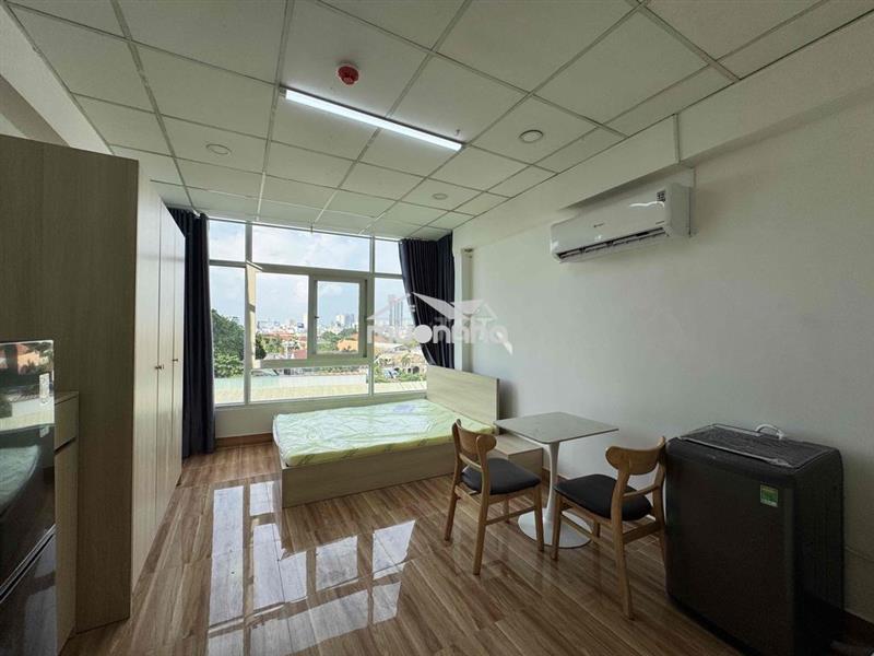 Chính chủ cho thuê phòng mới đầy đủ nội thất,thang máy,nguyễn cửu vân