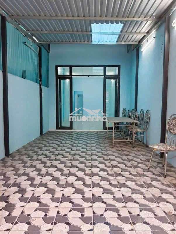Nhà đẹp rộng rãi - giá 11 tr