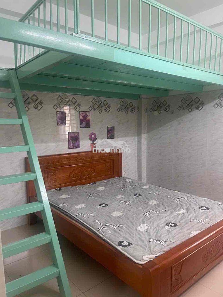 Cho thuê phòng có gác, nội thất đầy đủ ở phú nhuận