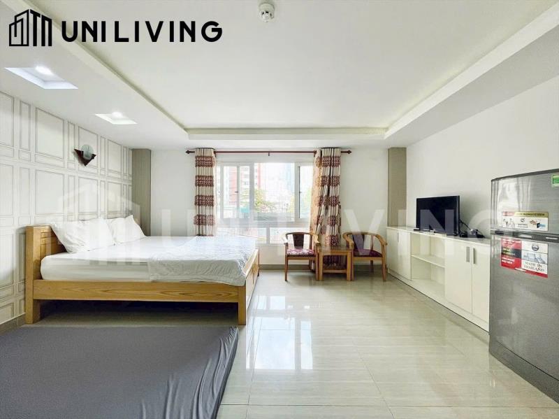 Cho thuê nhà thang máy full nội thất cửa sổ thoáng đường nguyễn văn thương gần gtvt, hutech , ngoại thương và hàng xanh