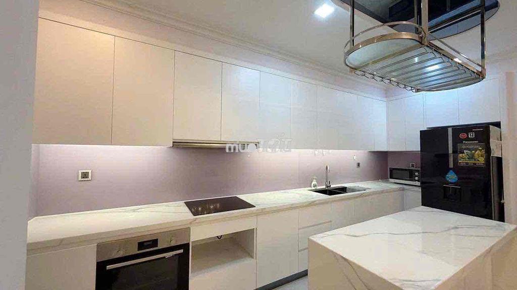 Căn 1 phòng ngủ - 1 phòng khách - cửa sổ bancol thoáng mát - 3