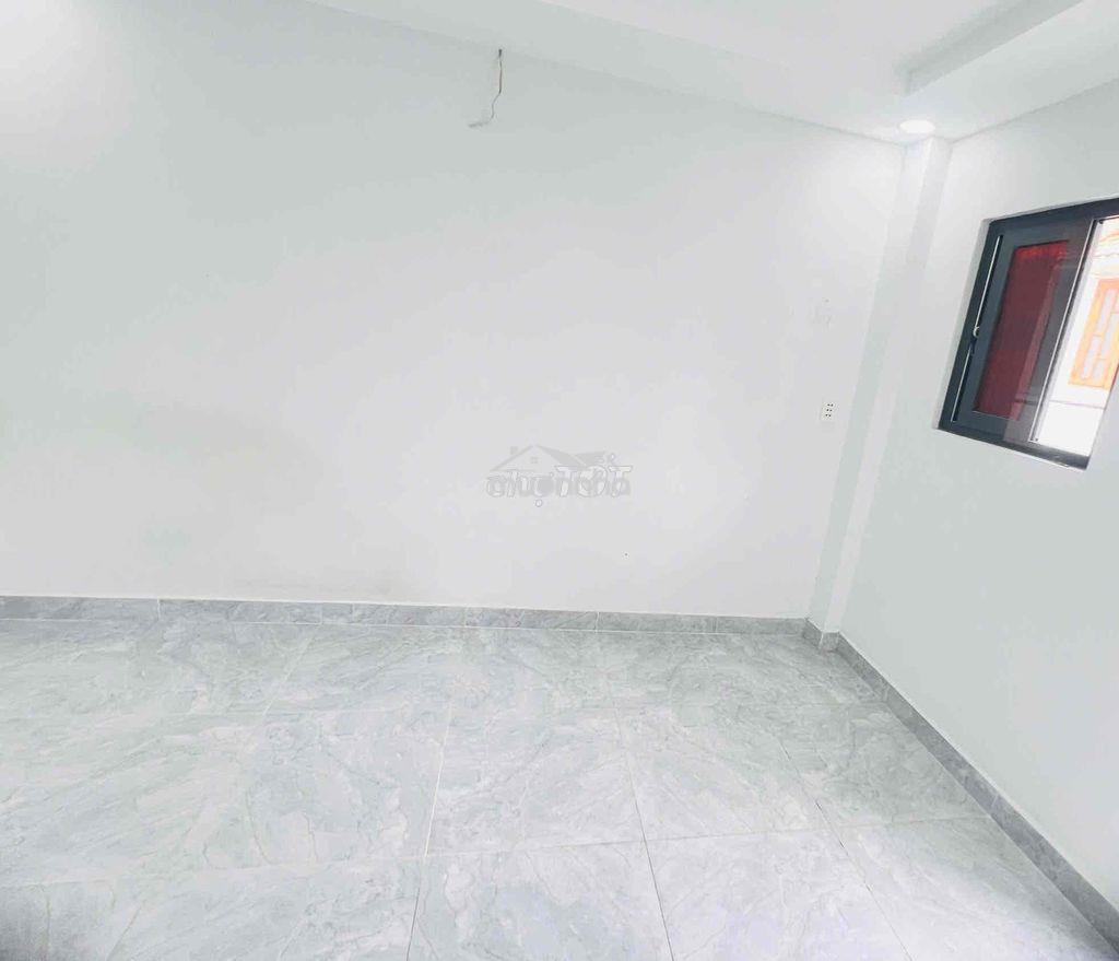 Nhà nguyên căn 2 phòng ngủ hẻm nguyễn văn quỳ - Ảnh 4