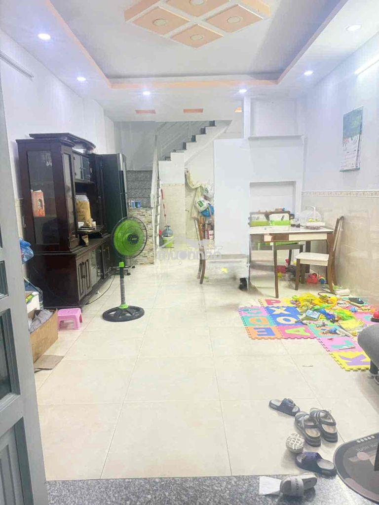 🏠Cho thuê nhà nguyên căn hẻm tạ quang bửu q8, hẻm xe hơi🚘🚘 📐dt 4 x10 1