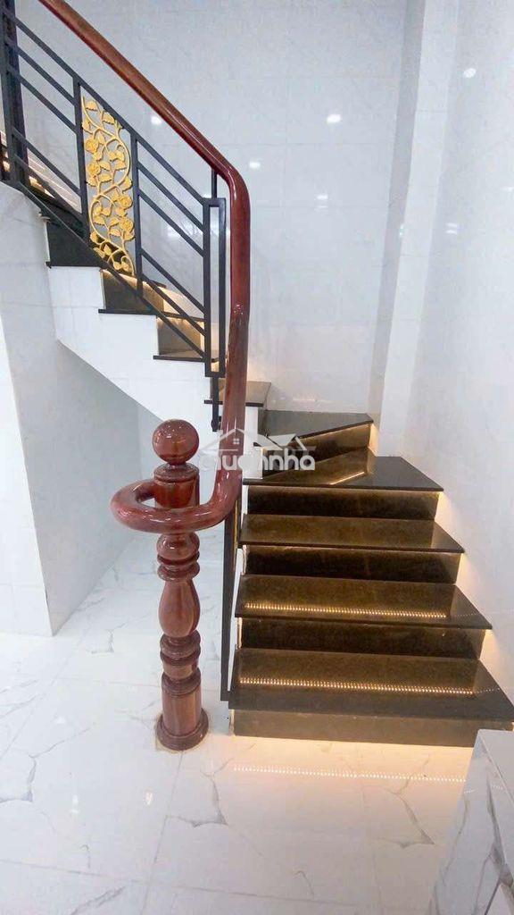 Nhà 2 phòng âu cơ - Ảnh 3