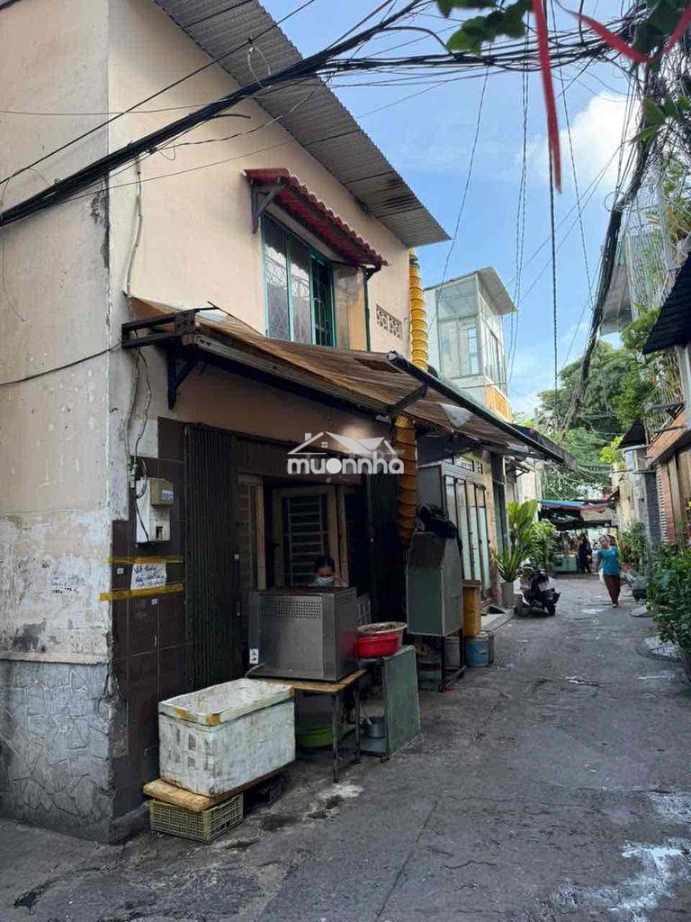 Nhà hồ đắc di