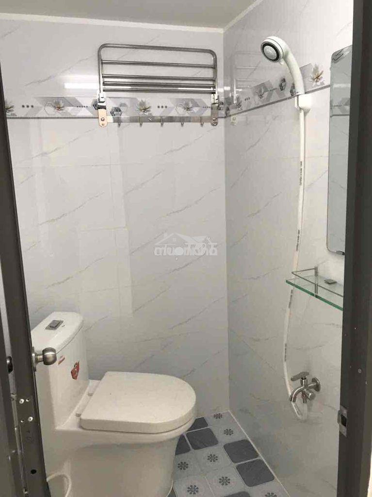 Cho thuê nhà trống hẻm dương bá trạc 6 triệu - Ảnh 2
