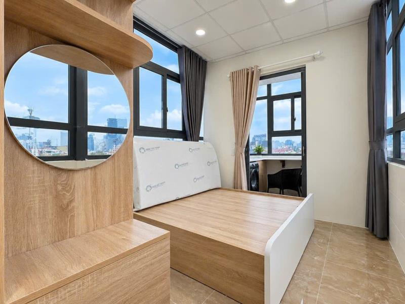 Phòng penthouse view xịnh - ban công tách bếp - thang máy - gần cầu bông quận 1, bà chiểu