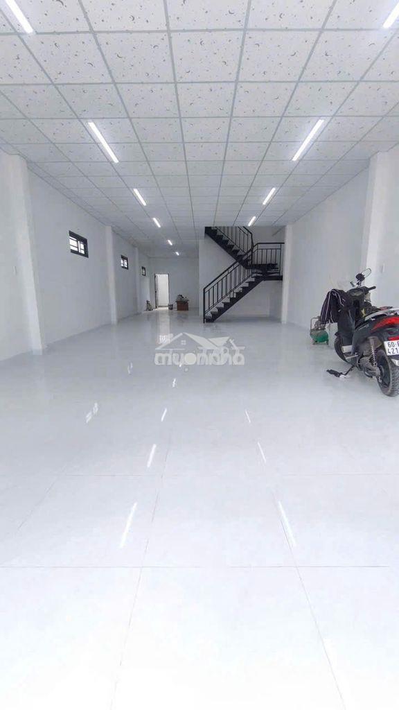 Cho thuê nhà mặt tiền 03 mặt thoáng – thuận giao 19, bình dương