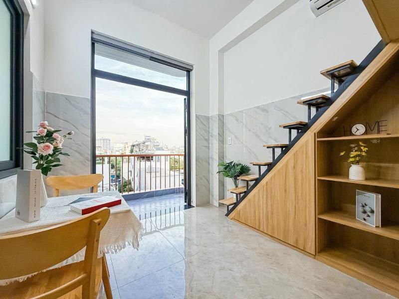 Căn duplex có ban công đường 79 tân quy quận 7