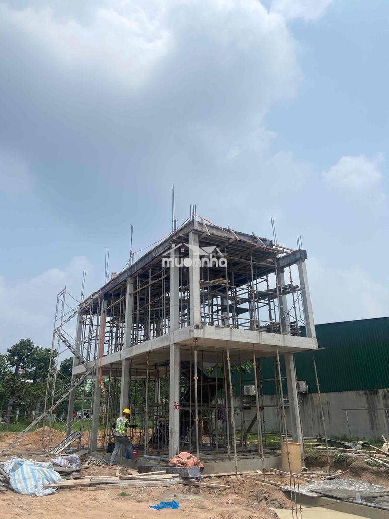 Bán nhà phố 3 tầng có 3 mặt tiền thoáng mát ngay gần siêu thị eaon tp - Ảnh 2