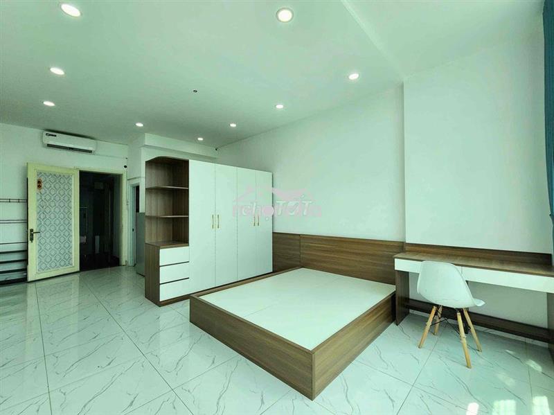 Cho thuê studio tách bếp full nội thất có cửa sổ trời thoáng