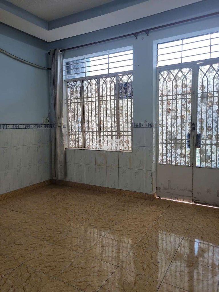 Cho thuê nhà thn
dt 4x14 -1 lầu -2pn-2wc
đường xe hoi tới nhà
- Ảnh 3