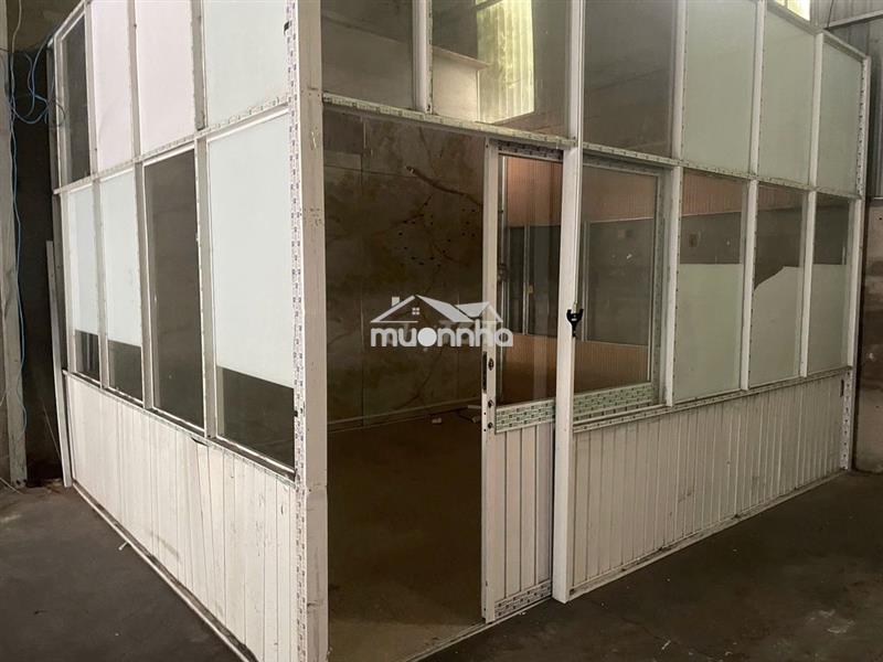 Cho thuê mb làm kho 8 x 25m, giá 14tr/ tháng