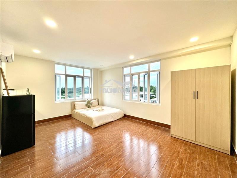 Studio rộng 30m2 2 cửa sổ trời siêu thoáng tạ quang bửu gần bến xe q8