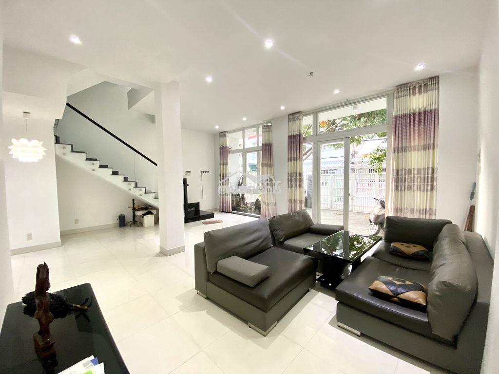 Cho thuê nhà có sân vườn - 6 phòng ngủ - Ảnh 3