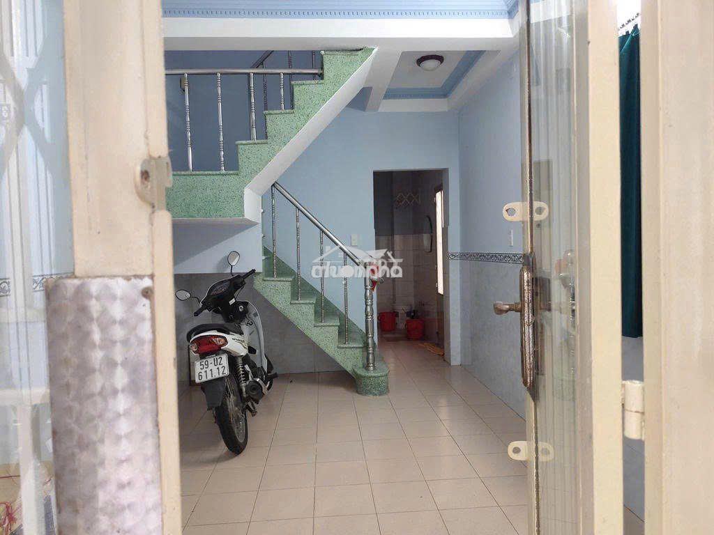 Cho thuê nhà 3pn góc hẻm ba gác, 1/ ngô gia tự, p.2, quận 10. - 3