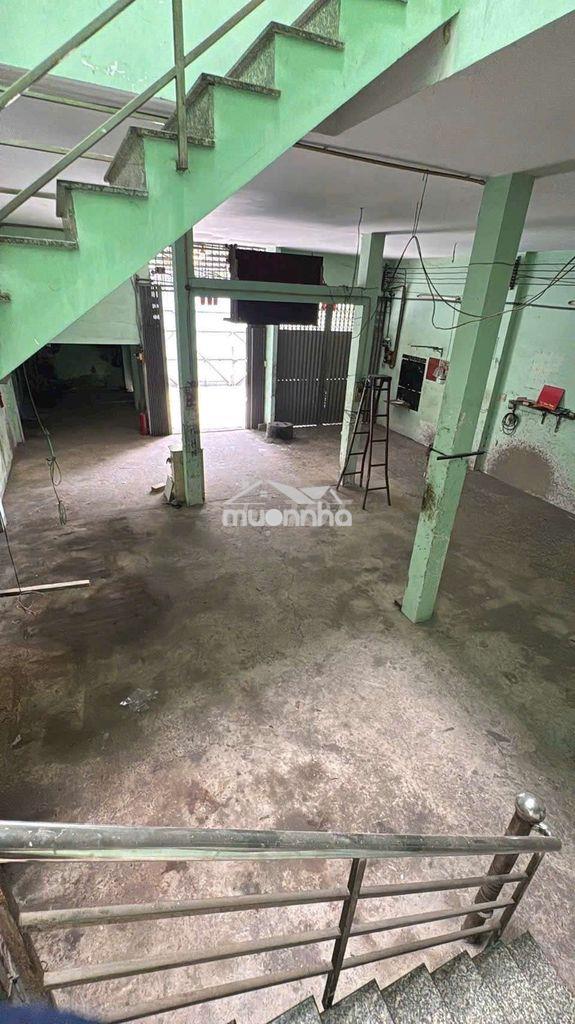 Kho rẻ khu kênh nước đen giáp tân phú