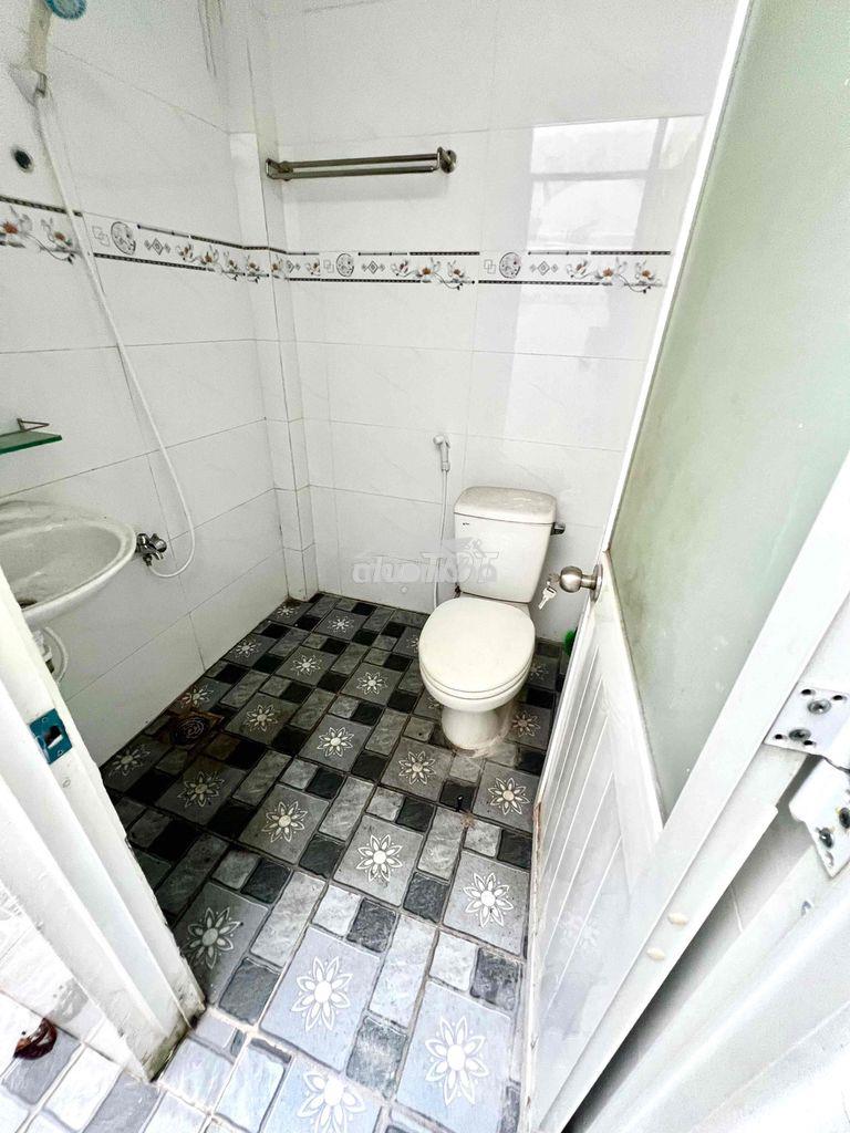 Cho thuê nhà kho 7x12m trống suốt giá 8 triệu tháng - Ảnh 3