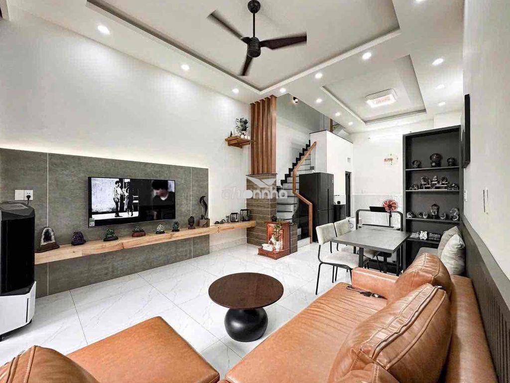 Nhà đẹp 4pn đường oto gần lã xuân oai - trường thpt dương văn thì q9 - Ảnh 2