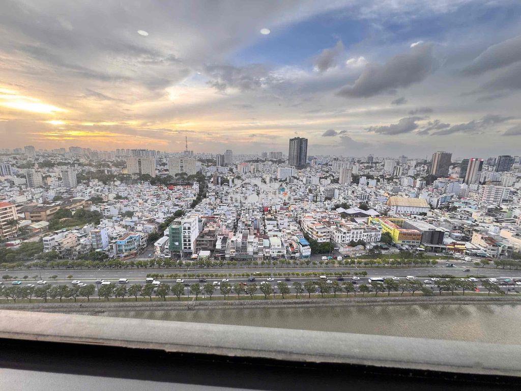 Cho thuê the gold view 3pn 2wc đầy đủ nội thất, giá tốt chỉ 26tr/th - Ảnh 4
