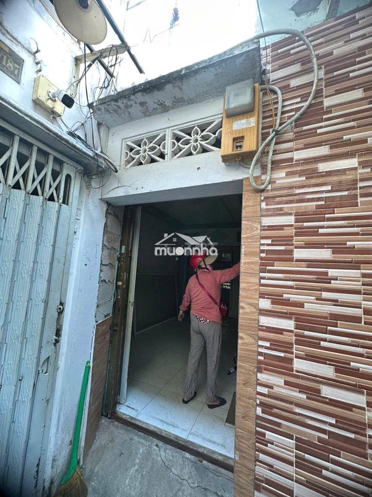 Nhà nhỏ chỉ 650tr f4 q8