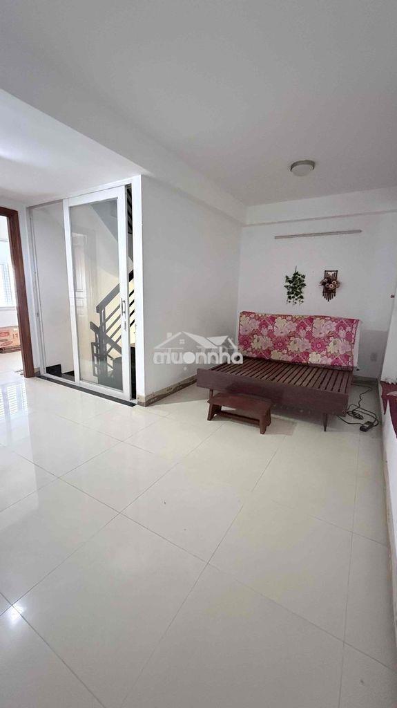 Nhà ngợp cần bán gấp - Ảnh 3