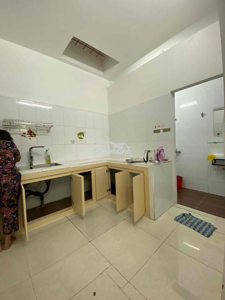 Cho thuê nhà lạc long quân cx phú bình q11 4 x 12-2 tầng-2pngủ 2wc 10t - Ảnh 4
