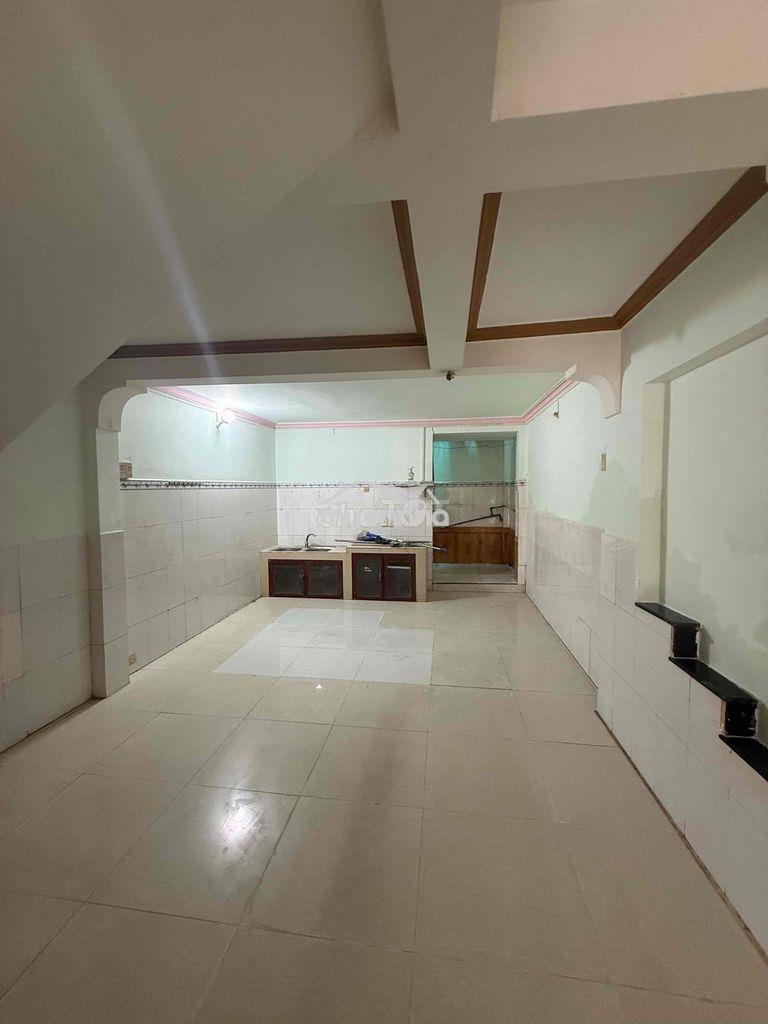 Cho thuê nhà nguyên căn tx 22 q12 dt 4*20 2p ngủ giá 5tr5 - Ảnh 4