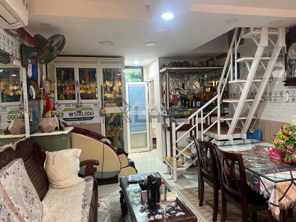 Ngộp quá bán gấp nhà ngang 10 mét, cn 143m2, 10 phòng trọ, 30tr/tháng - Ảnh 3
