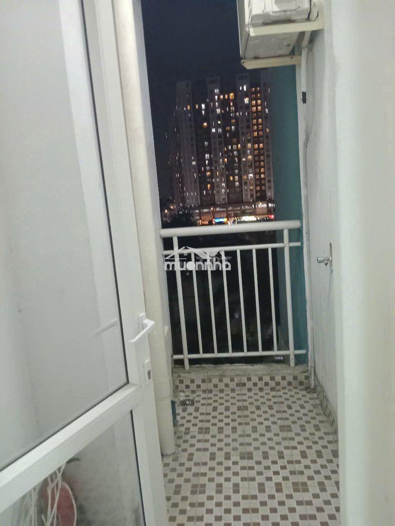 Cần bán gấp căn hộ chung cư 8x đầm sen 49m2, 1pn chỉ 2ty3 sổ hồng