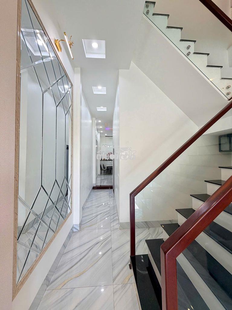 Nhà trệt lầu 3pn full nội thất khu biệt thự cồn khương 12 triệu - Ảnh 2