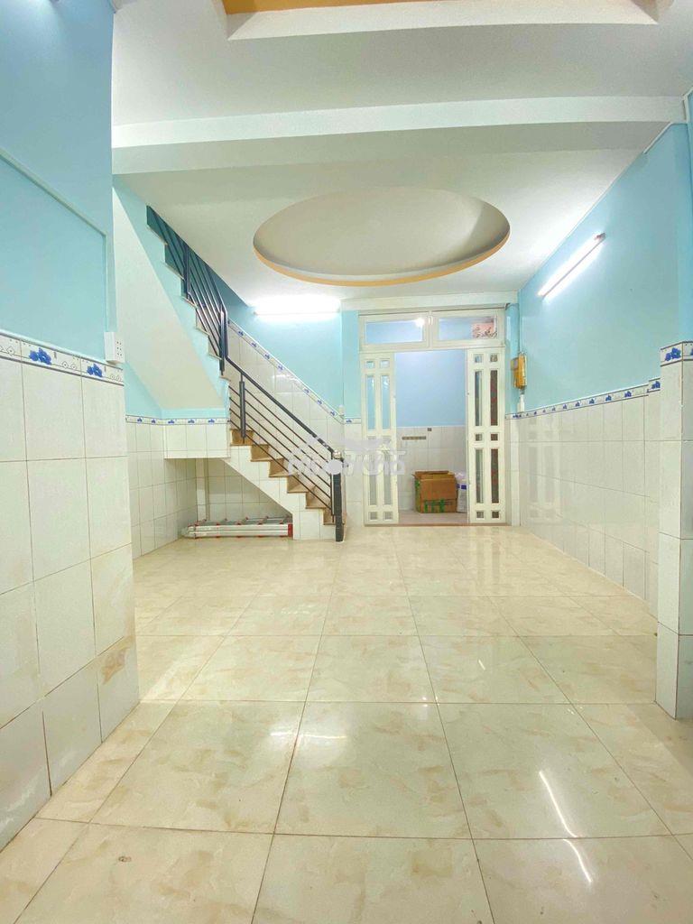 Cho thuê nhà nguyễn văn cừ q5 dt 5 x 7 trệt, lầu đúc 2pn 2wc giá 10,5t - 2