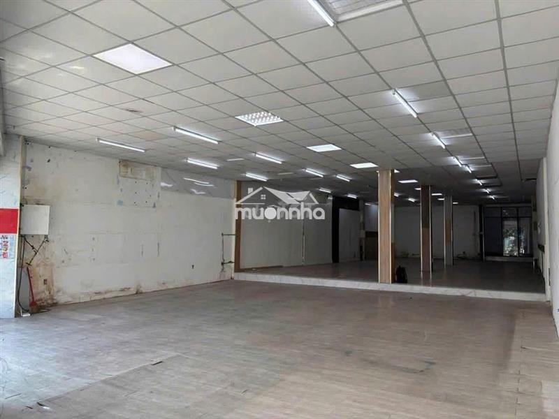 Xưởng, kho cho thuê 10 x 30m, ngã 3 tân long