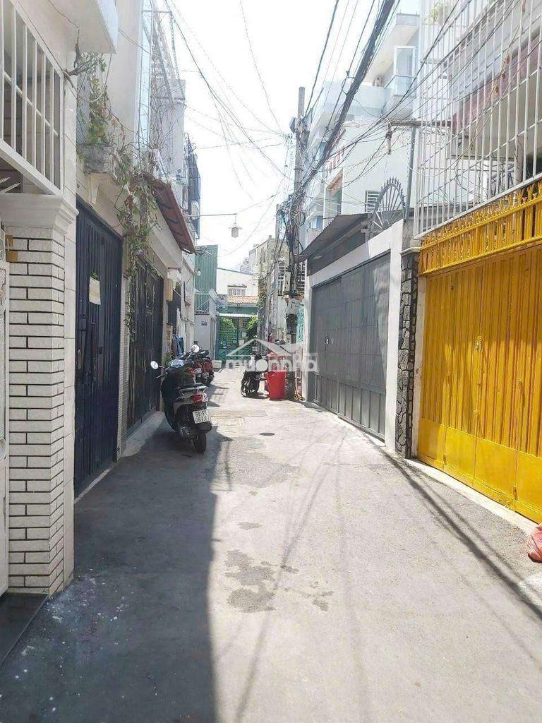 Hẻm xe hơi đậu cửa - Ảnh 4