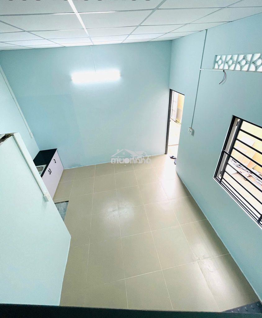 Dạng nhà nguyên căn 1 trệt 1 lửng siuuu rộng ngay chợ tân hương - Ảnh 4