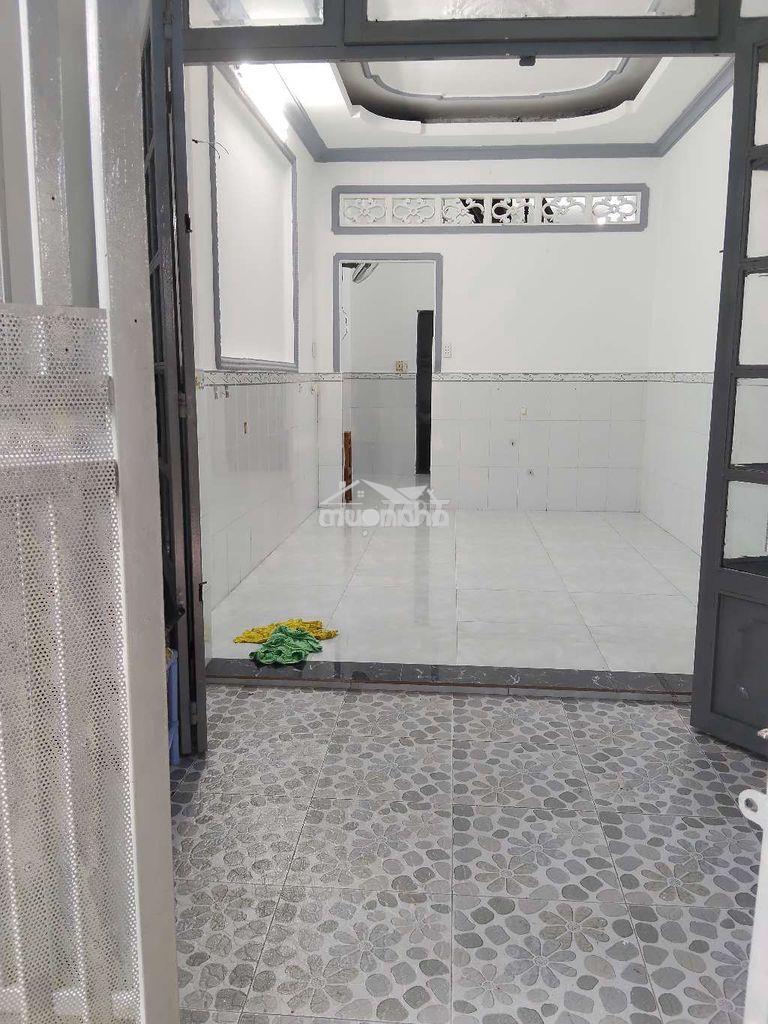 Nhà cho thuê cách nguyễn ảnh thủ 700m - Ảnh 2