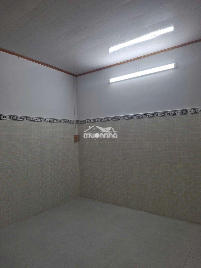 Nhà 3 phòng 4 x 20m - Ảnh 3