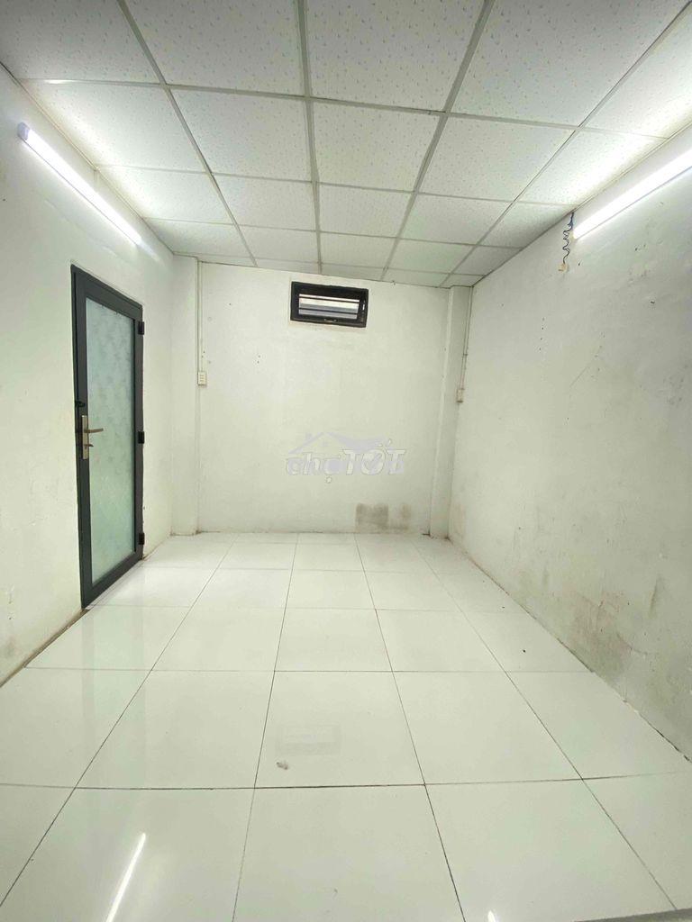 Cho thuê nhà q5 giá 7tr hẻm xe hơi phó cơ điều 5 x 3 trệt,lầu ban công - Ảnh 3