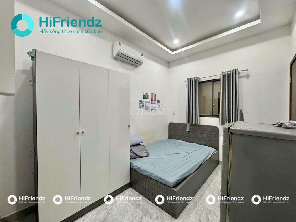 Phòng nhỏ gọn đầy đủ nội thất cửa sổ thông thoáng  - Ảnh 4